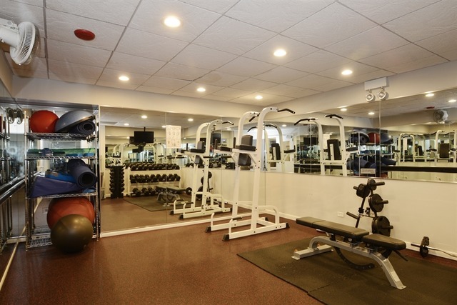111 E Chestnut Street #34G Chicago, Illinois 60611 - Image 10