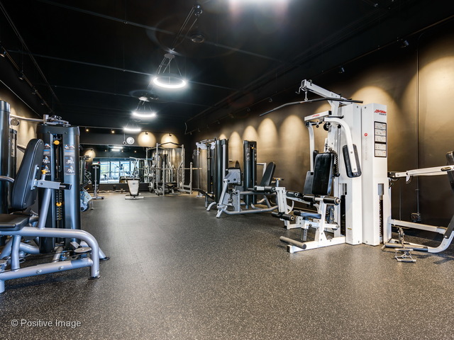 5415 N Sheridan Road #802 Chicago, Illinois 60640 - Image 18