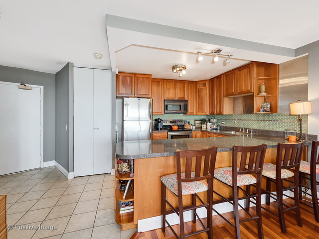 5415 N Sheridan Road #802 Chicago, Illinois 60640 - Image 8