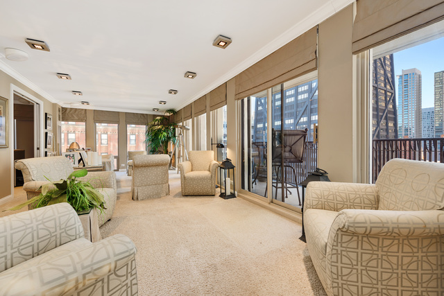 200 E Delaware Place #16F Chicago, Illinois 60611 - Image 2