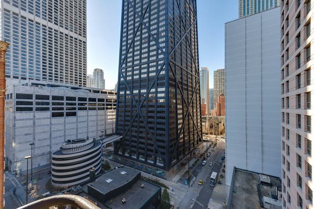 200 E Delaware Place #16F Chicago, Illinois 60611 - Image 22