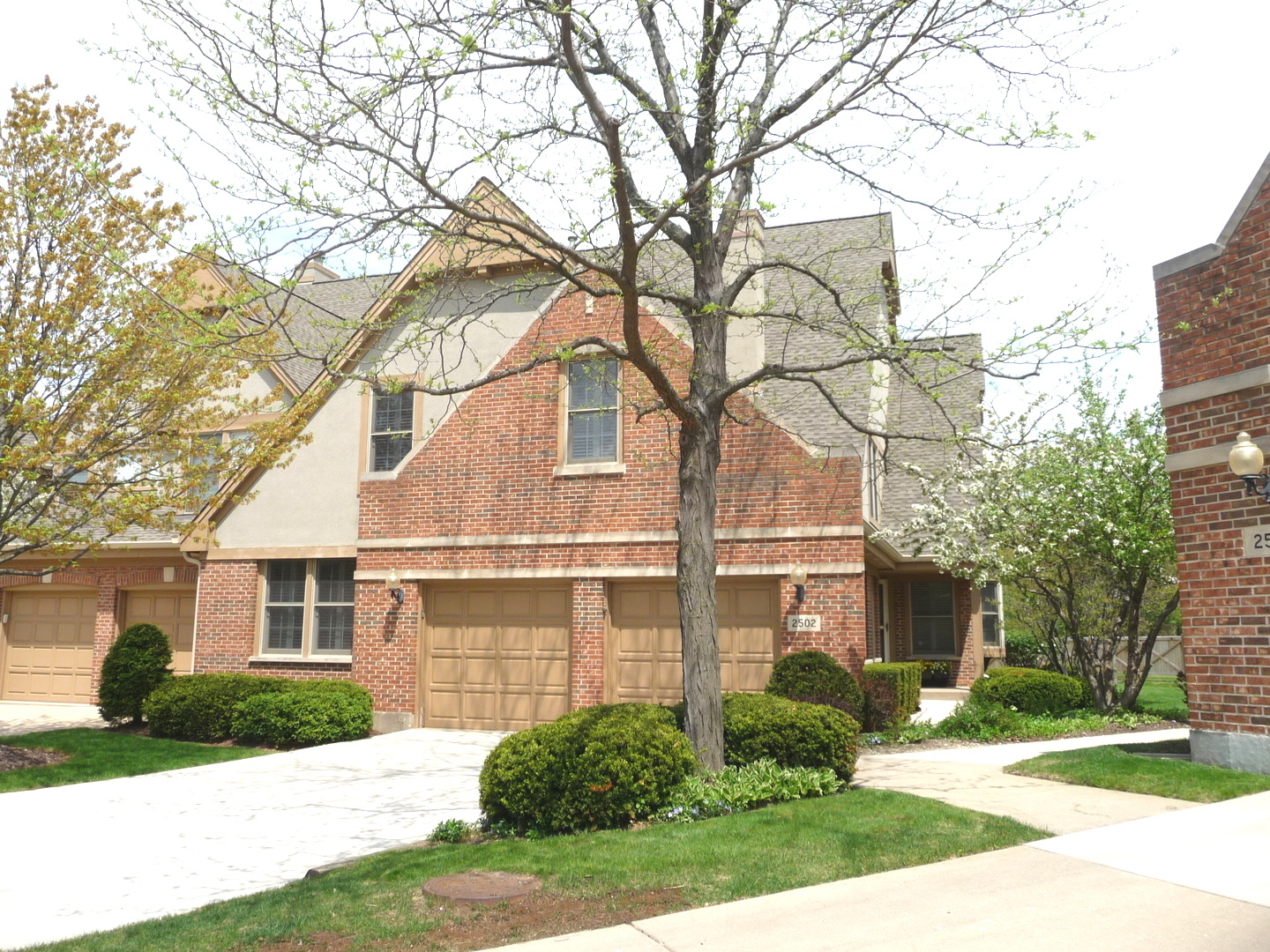 2502 Windrush Lane Northbrook, IL 60062 MLS 09908920 properties