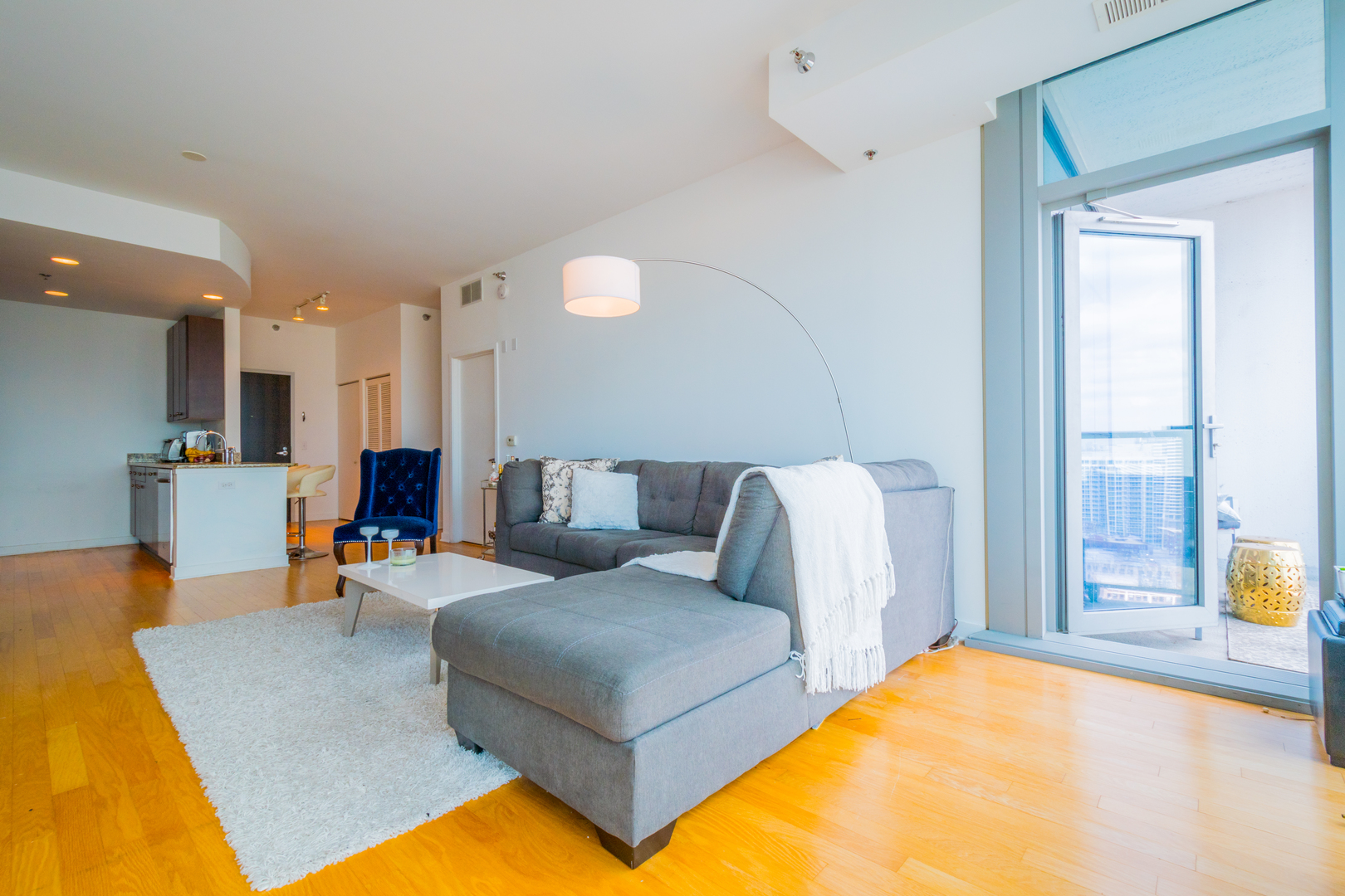 303 W Ohio Street #2601 Chicago, Illinois 60654 - Image 4