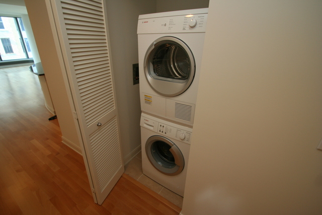 60 E Monroe Street #1907 Chicago, Illinois 60603 - Image 12