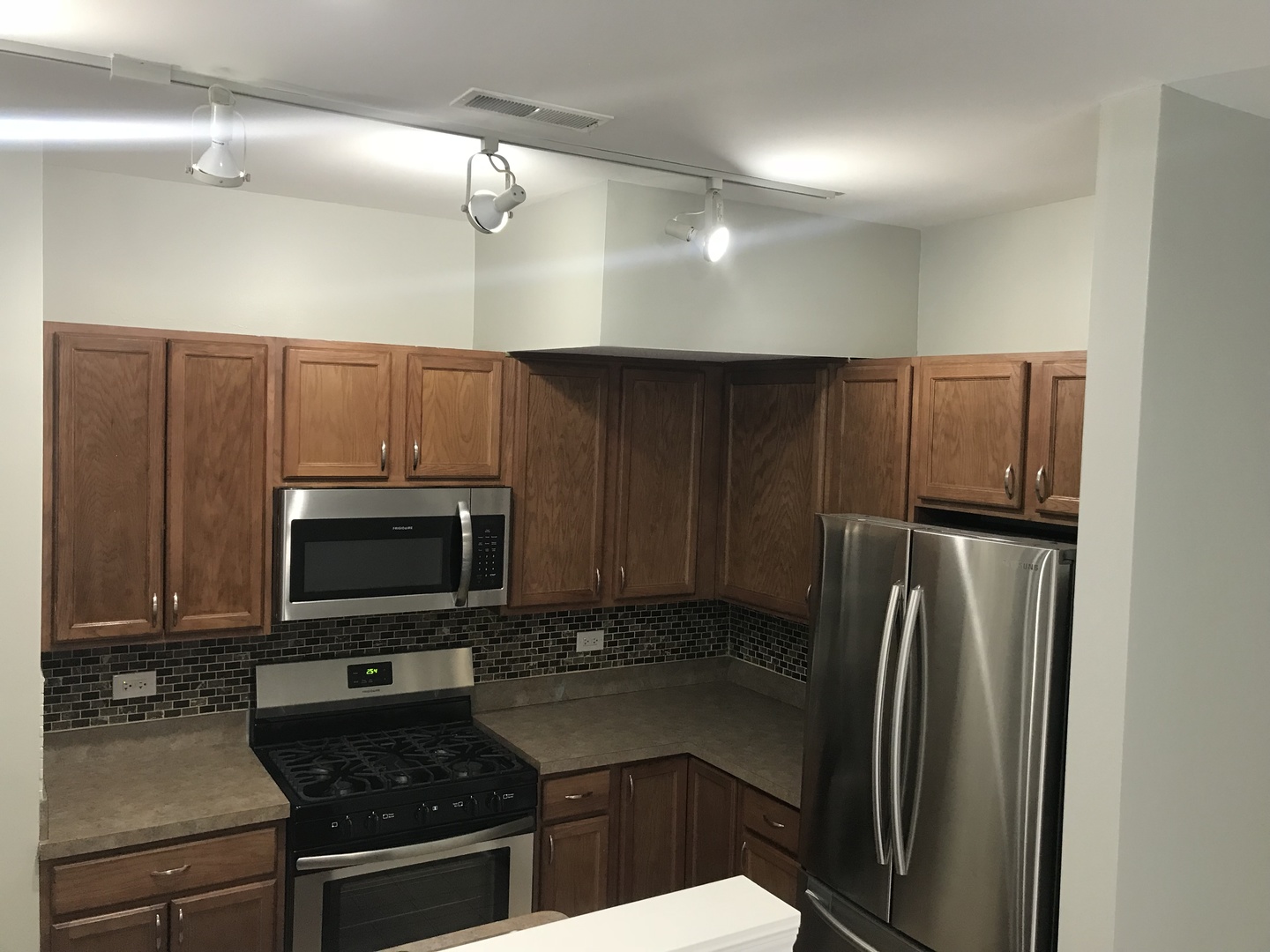 740 S Kedzie Avenue #3 Chicago, Illinois 60612 - Image 2