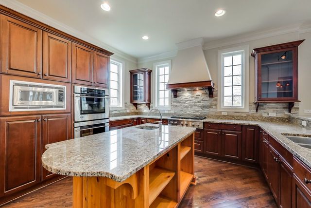 45 Willow Crest Drive #45 Oak Brook, Illinois 60523 - Image 13