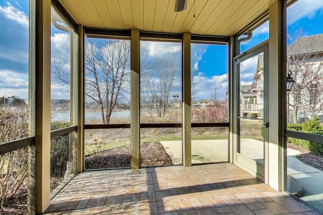 45 Willow Crest Drive #45 Oak Brook, Illinois 60523 - Image 39