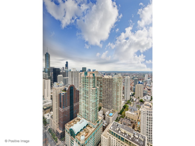 161 E Chicago Avenue #53F Chicago, Illinois 60611 - Image 24