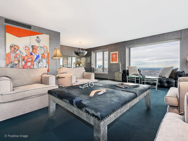 161 E Chicago Avenue #53F Chicago, Illinois 60611 - Image 7