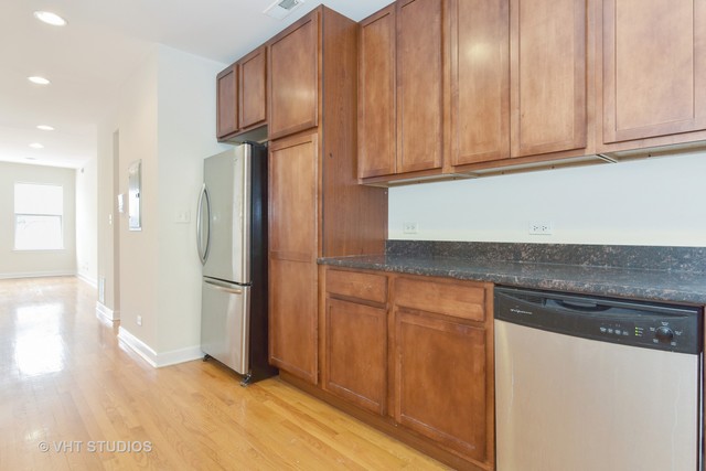 2620 W Rosemont Avenue #2 Chicago, Illinois 60659 - Image 5