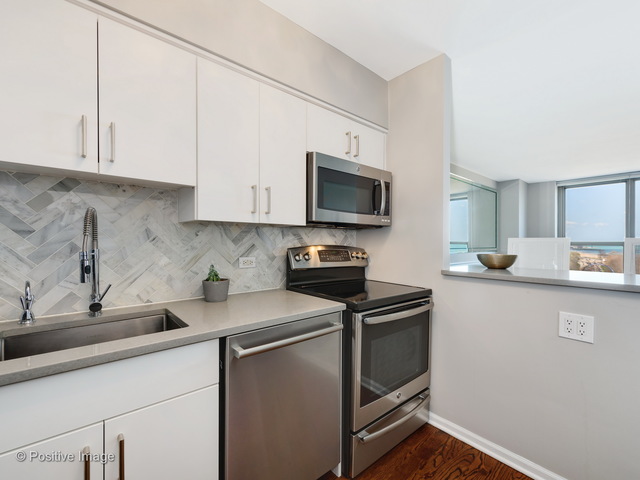 1550 N Lake Shore Drive #7E Chicago, Illinois 60610 - Image 8