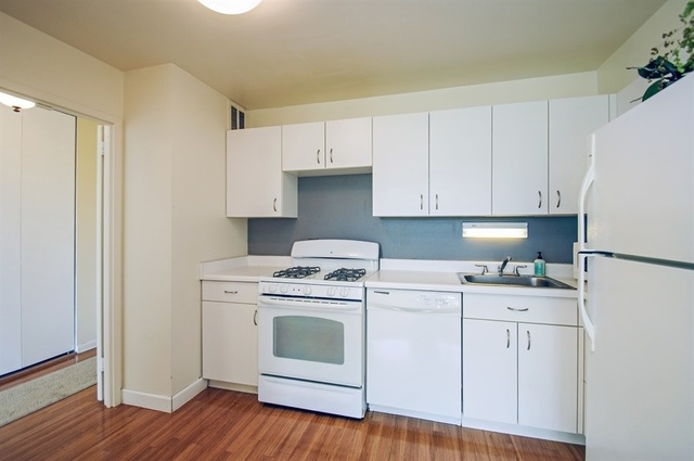 2800 N Lake Shore Drive #506 Chicago, Illinois 60657 - Image 4