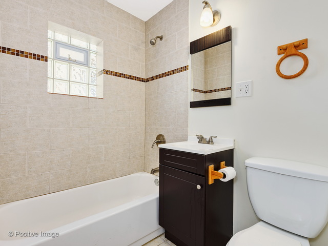 4640 N St Louis Avenue #2 Chicago, Illinois 60625 - Image 13