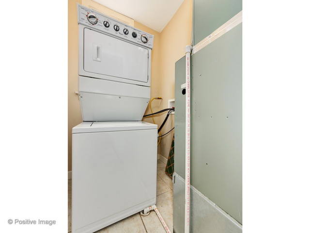 4640 N St Louis Avenue #2 Chicago, Illinois 60625 - Image 16