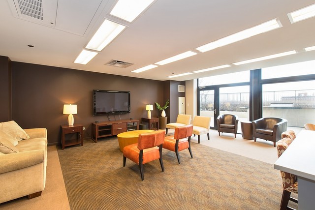 1160 S Michigan Avenue #2404 Chicago, Illinois 60605 - Image 27