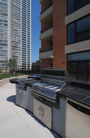 1160 S Michigan Avenue #2404 Chicago, Illinois 60605 - Image 28