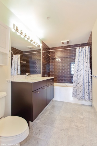 659 W Randolph Street #901 Chicago, Illinois 60661 - Image 8