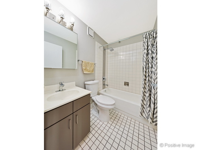 33 W Delaware Place #11G Chicago, Illinois 60610 - Image 10