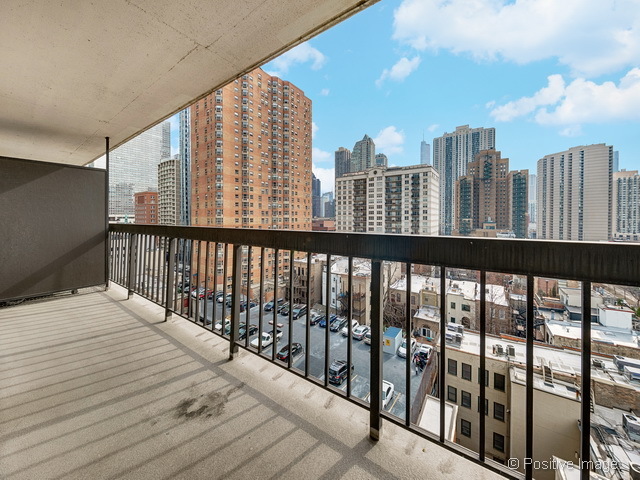 33 W Delaware Place #11G Chicago, Illinois 60610 - Image 7