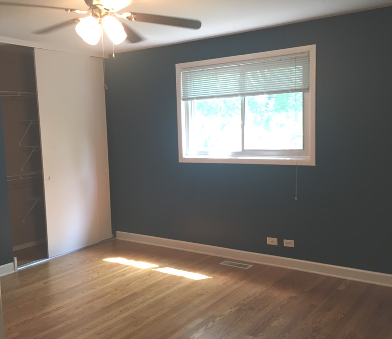 547 W Park Avenue #B Libertyville, Illinois 60048 - Image 15