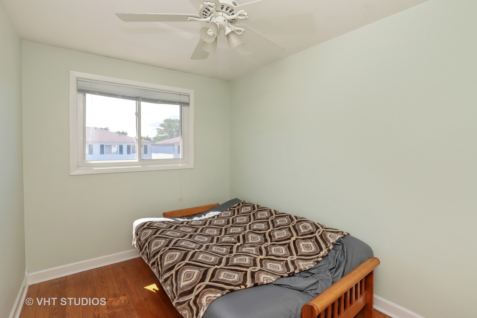 547 W Park Avenue #B Libertyville, Illinois 60048 - Image 19
