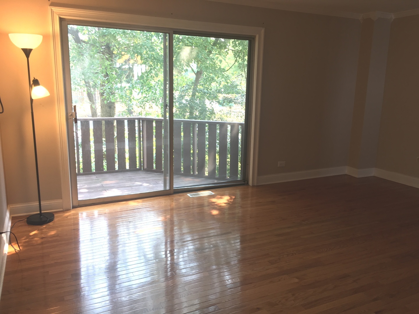 547 W Park Avenue #B Libertyville, Illinois 60048 - Image 3