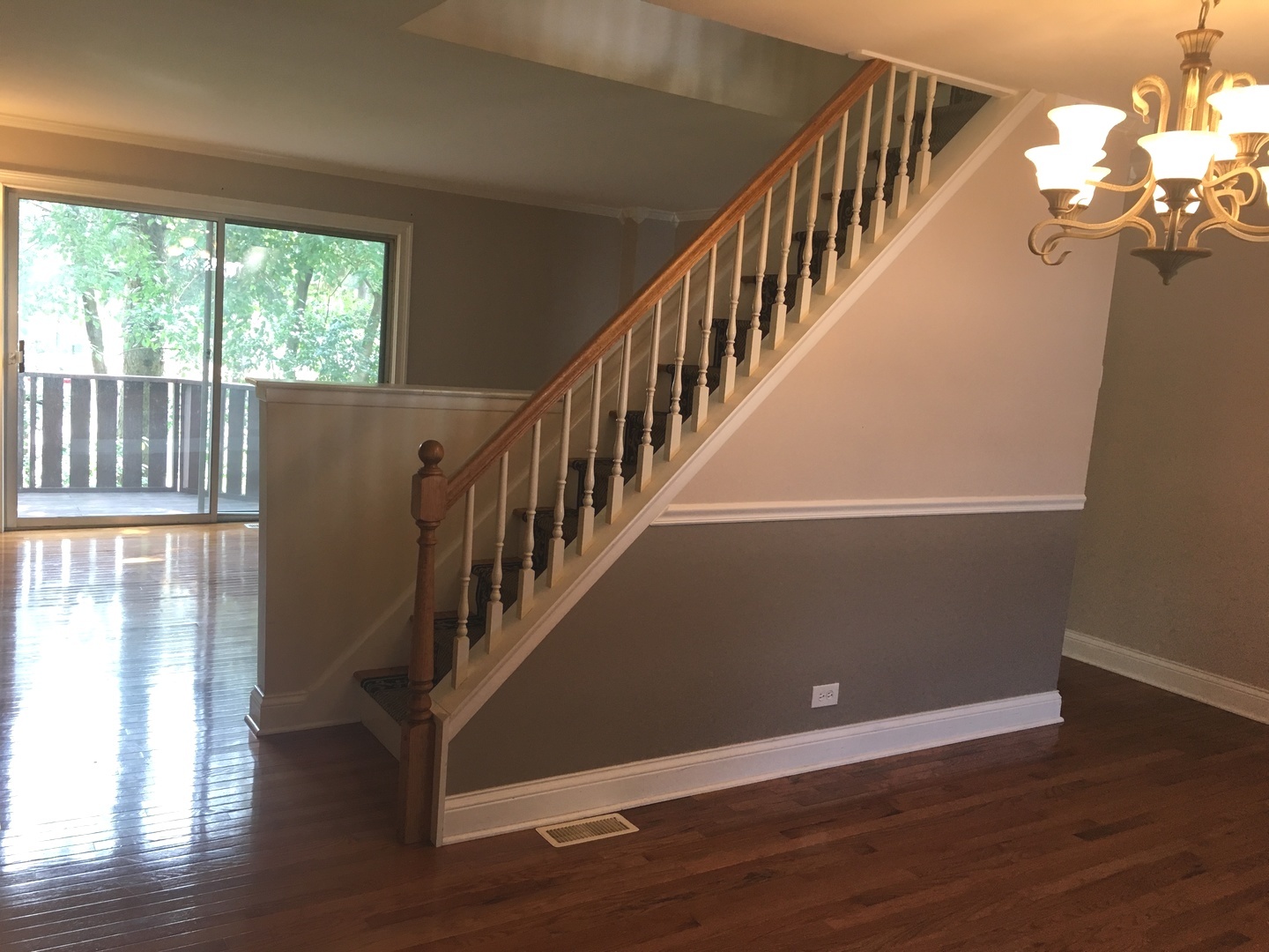 547 W Park Avenue #B Libertyville, Illinois 60048 - Image 4