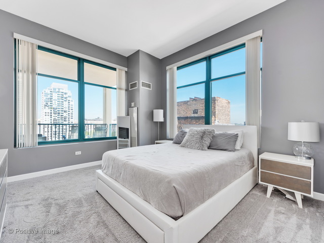 340 W Superior Street #1012 Chicago, Illinois 60654 - Image 13