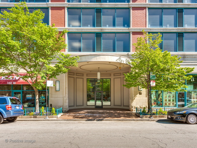 340 W Superior Street #1012 Chicago, Illinois 60654 - Image 2