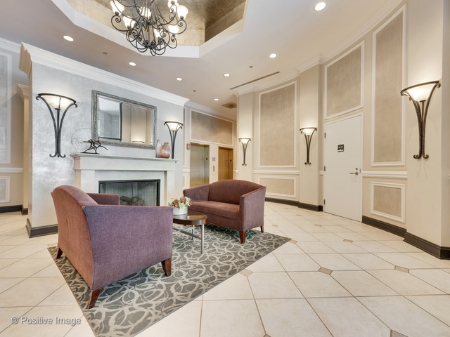 340 W Superior Street #1012 Chicago, Illinois 60654 - Image 21