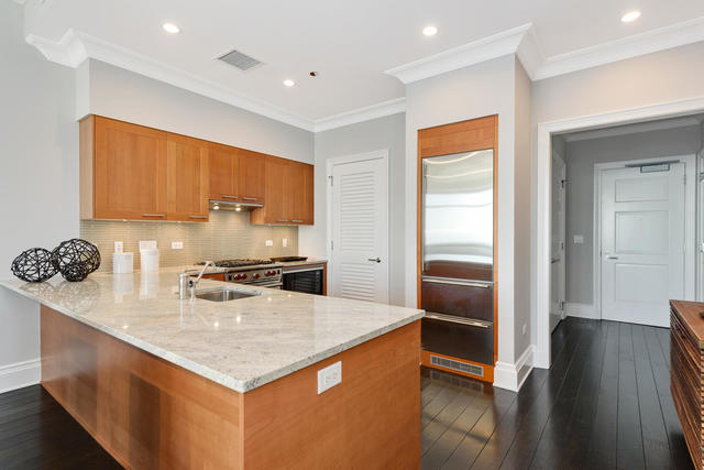2550 N Lakeview Avenue #S1504 Chicago, Illinois 60614 - Image 11