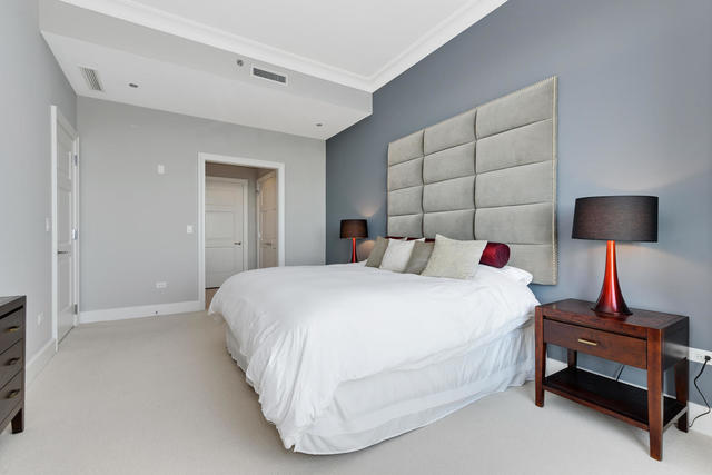 2550 N Lakeview Avenue #S1504 Chicago, Illinois 60614 - Image 14