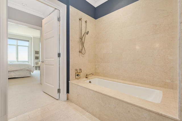2550 N Lakeview Avenue #S1504 Chicago, Illinois 60614 - Image 16