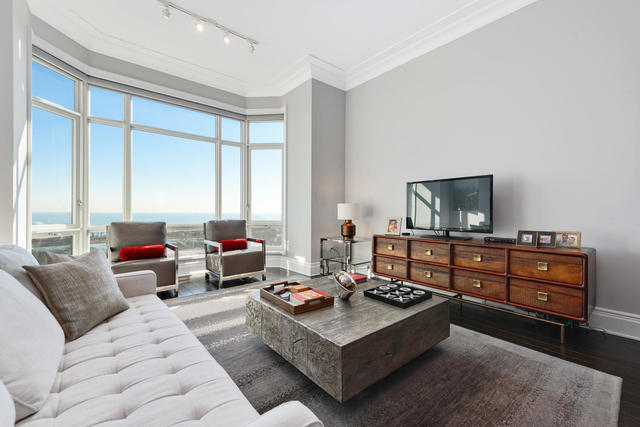 2550 N Lakeview Avenue #S1504 Chicago, Illinois 60614 - Image 4