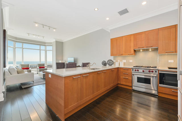 2550 N Lakeview Avenue #S1504 Chicago, Illinois 60614 - Image 8