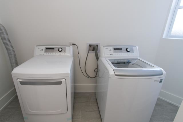 2536 N Linden Place Chicago, Illinois 60647 - Image 31