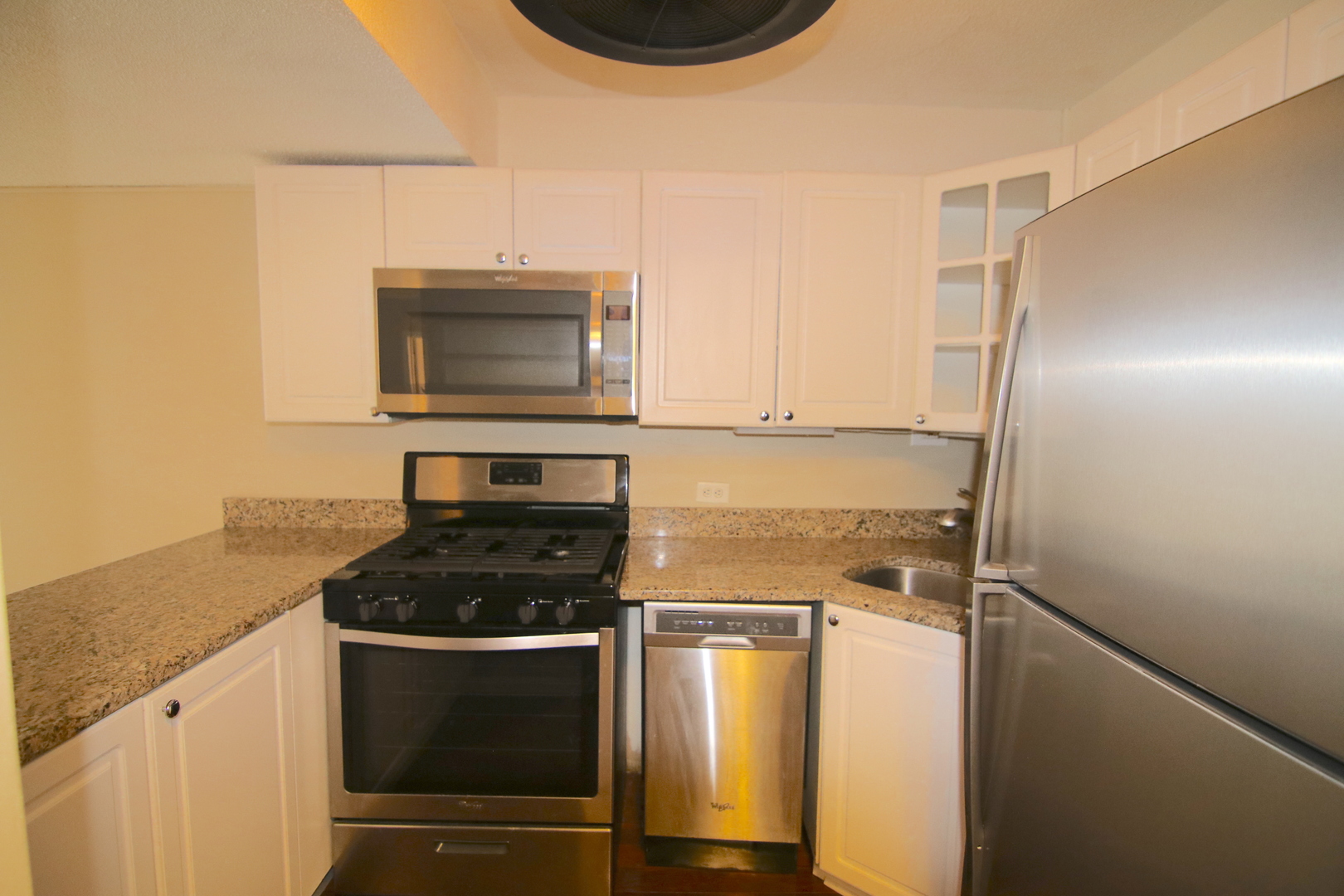 230 E Ontario Street #1503 Chicago, Illinois 60611 - Image 8