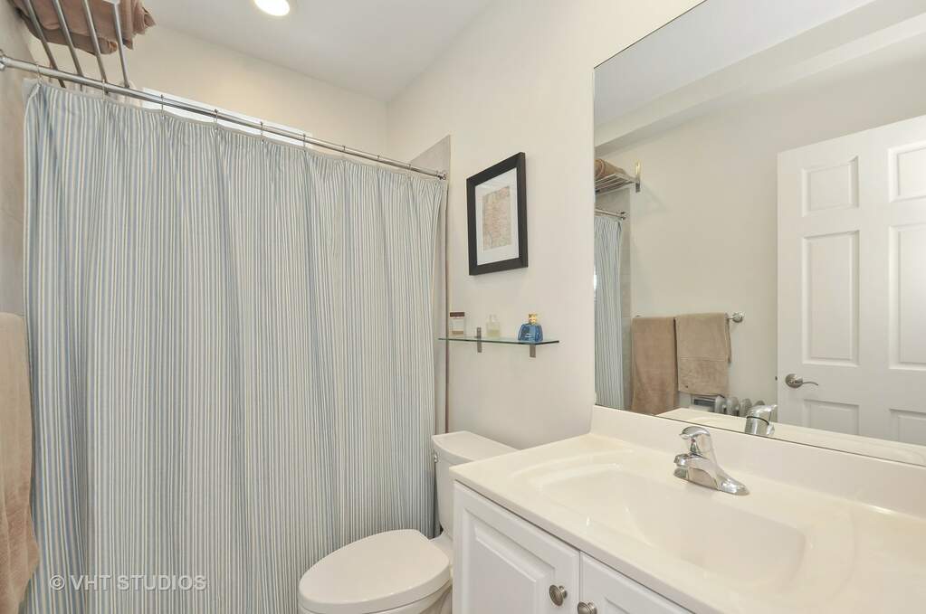 1303 W Elmdale Avenue #1 Chicago, Illinois 60660 - Image 9