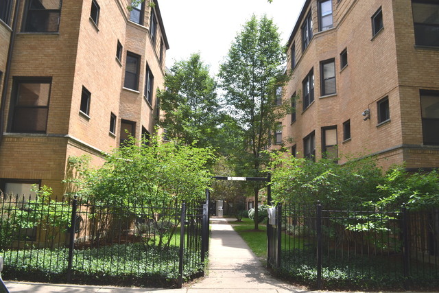 7639 N Greenview Avenue #1E Chicago, Illinois 60626 - Image 1