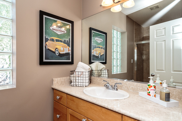 3217 N Kenmore Avenue #3 Chicago, Illinois 60657 - Image 13
