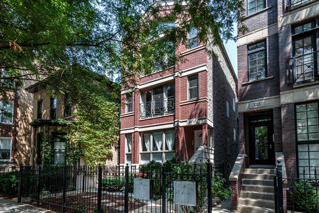 3217 N Kenmore Avenue #3 Chicago, Illinois 60657 - Image 2