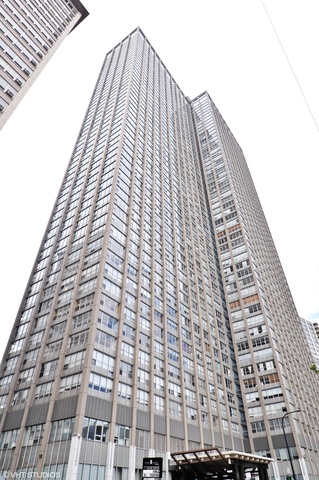 655 W Irving Park Road #2909 Chicago, Illinois 60613 - Image 1
