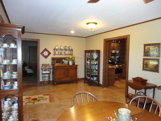 1537 State Hwy 16 Highway Shelbyville, Illinois 62565 - Image 16