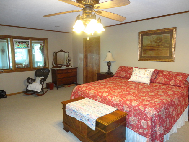 1537 State Hwy 16 Highway Shelbyville, Illinois 62565 - Image 24