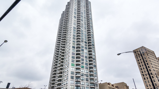 2020 N Lincoln Park West #18M Chicago, Illinois 60614 - Image 1