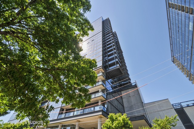 860 W Blackhawk Street #1804 Chicago, Illinois 60622 - Image 1