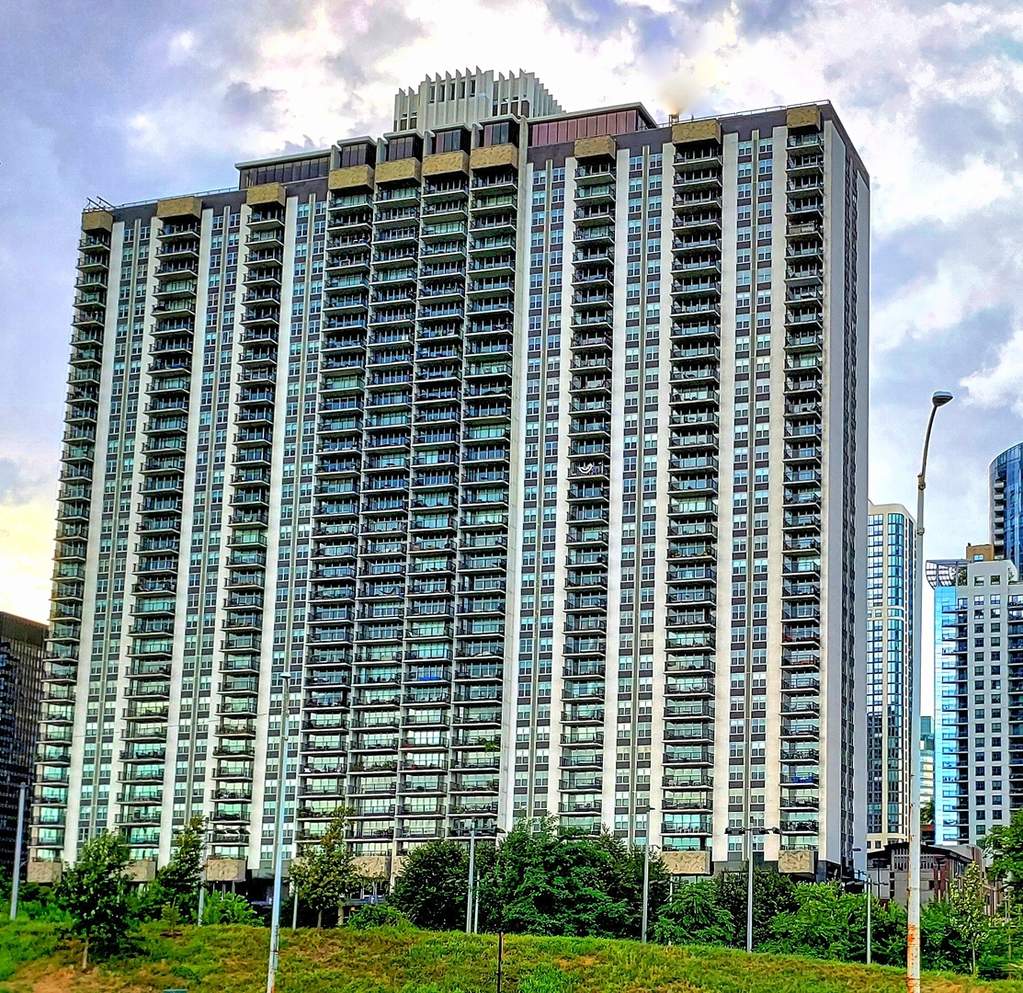 400 E Randolph Street #3607 Chicago, Illinois 60601 - Image 1