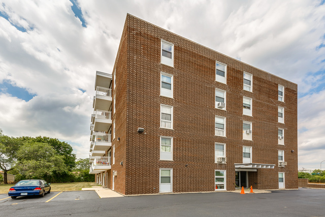 7225 W Higgins Avenue #202 Chicago, Illinois 60656 - Image 1