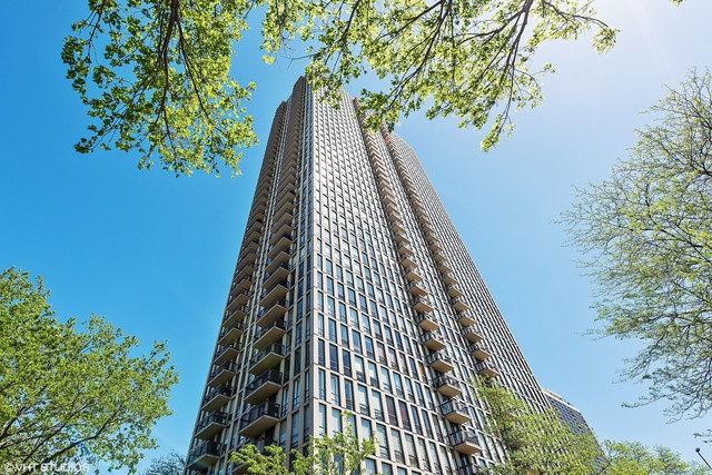 1660 N Lasalle Drive #1702 Chicago, Illinois 60614 - Image 1