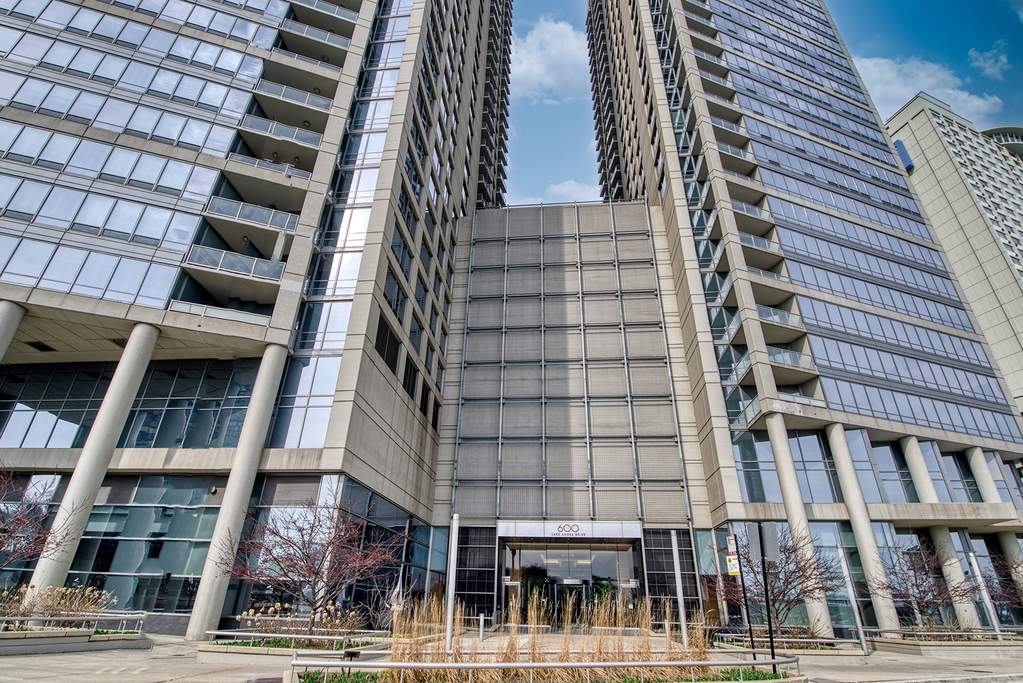 600 N Lake Shore Drive #3303 Chicago, Illinois 60611 - Image 2
